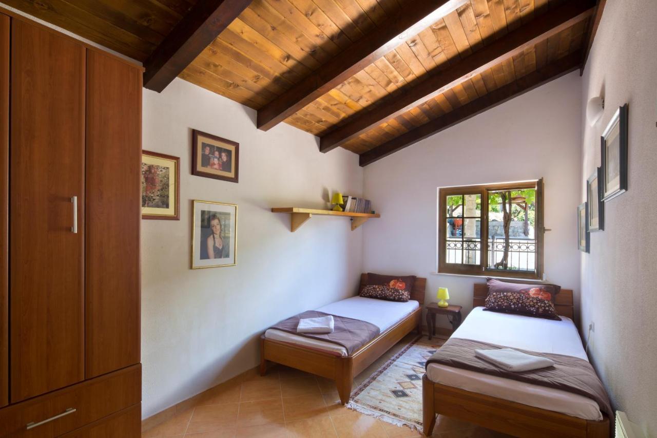 Villa Robinson Петровац Экстерьер фото