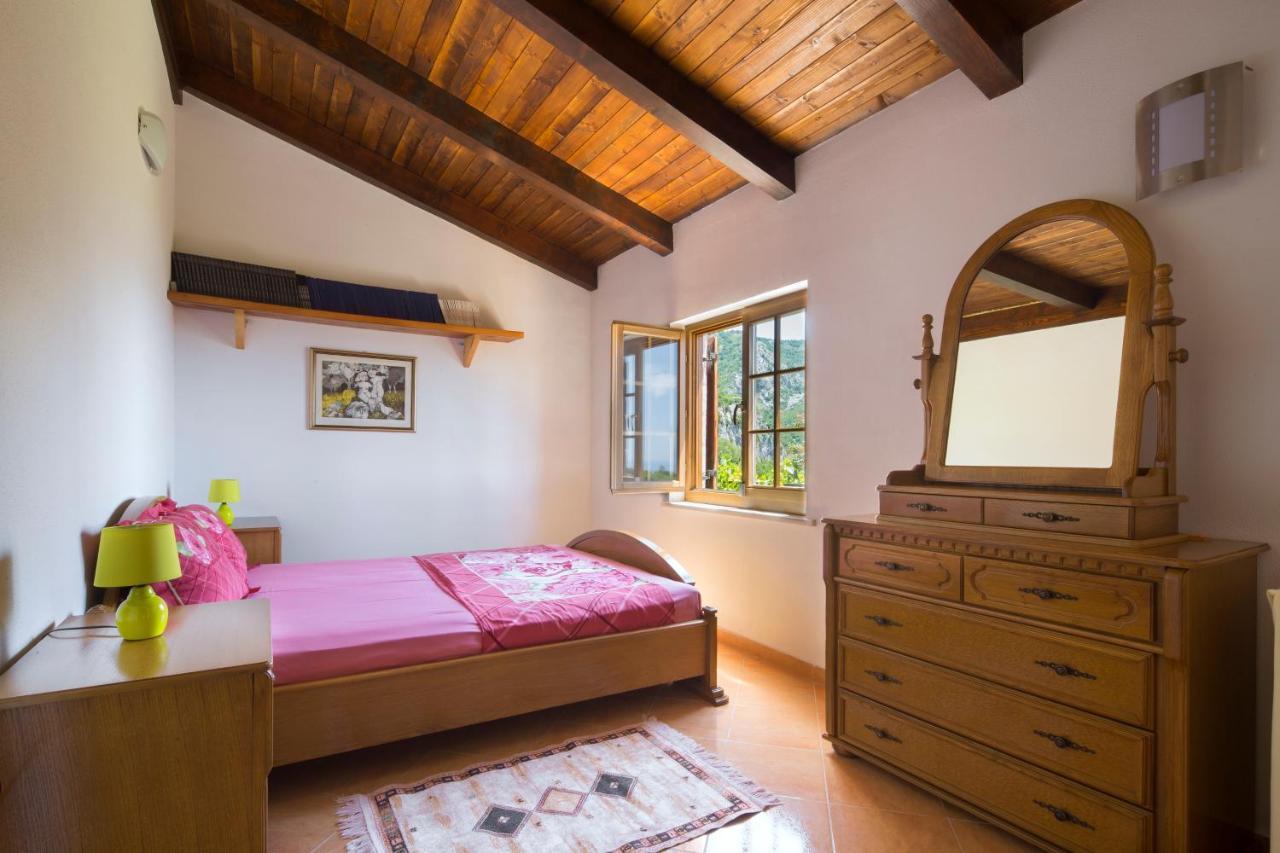 Villa Robinson Петровац Экстерьер фото