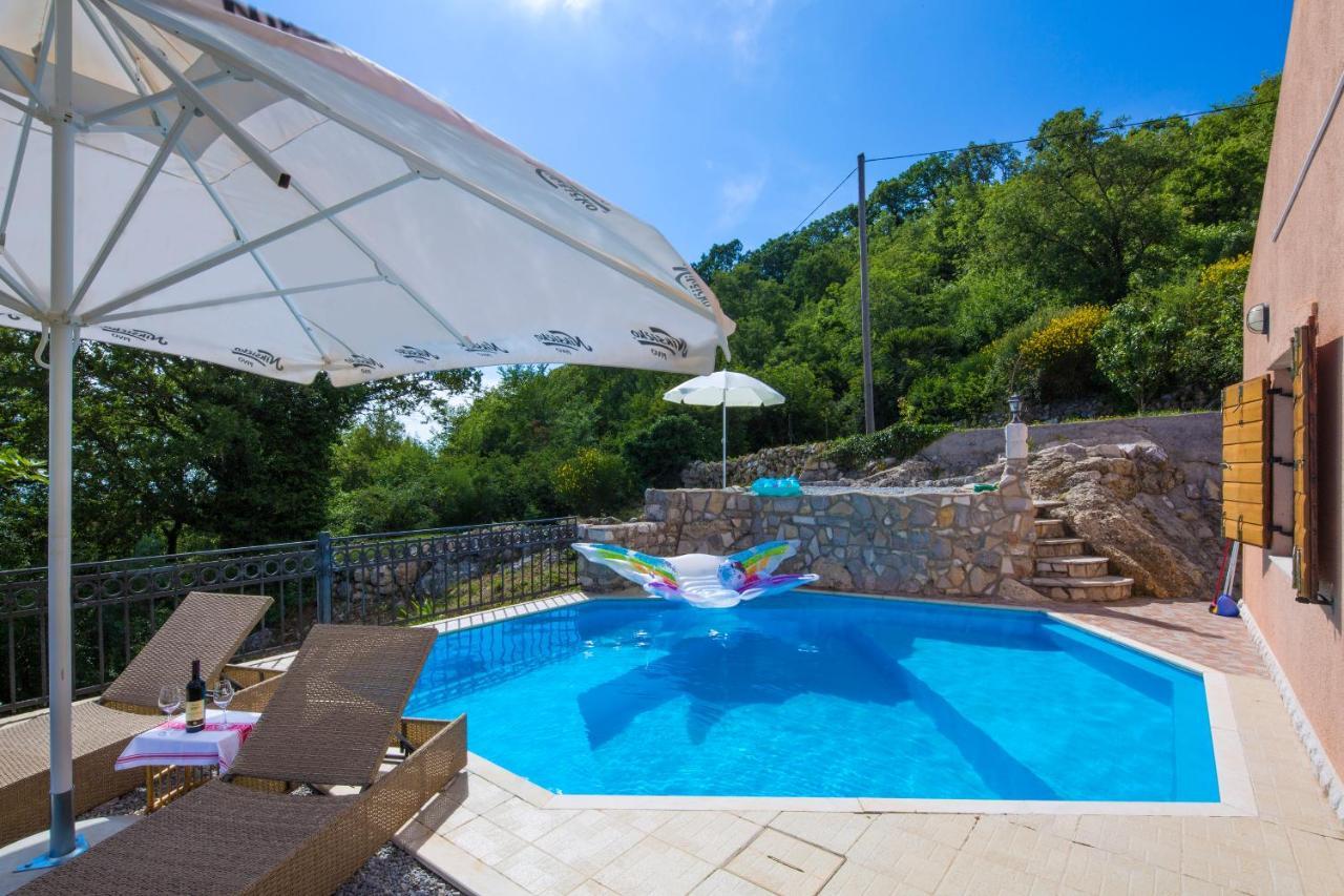 Villa Robinson Петровац Экстерьер фото